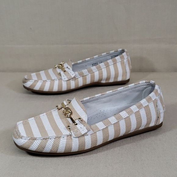 VITTORIA MENGONI LEATHER WOMENS LOAFERS Size 9 EUC - Picture 5 of 11